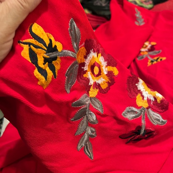 Top - Picture 1 of 4